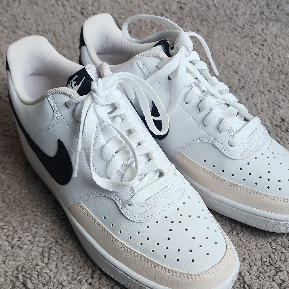 Nike White, Light Pink and Black Sneakers Classic Low-Top Design